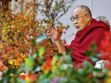 Le Dalaï-Lama présente ses excuses après son geste déplacé envers un enfant 