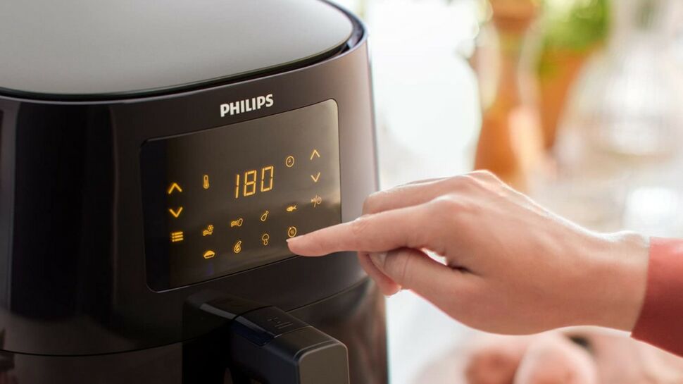 La friteuse sans huile Airfryer de Philips est de retour en vente flash à -24% chez Amazon