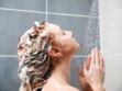 
Shampoing : l’erreur à éviter pour ne pas assécher nos cheveux, selon cette coiffeuse