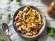 Saumon, crevette, thon : nos 25 recettes salades de la mer parfaites pour l'été
