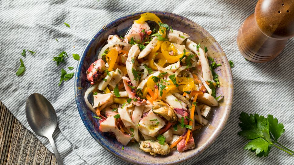 Saumon, crevette, thon : nos 25 recettes salades de la mer parfaites pour l'été