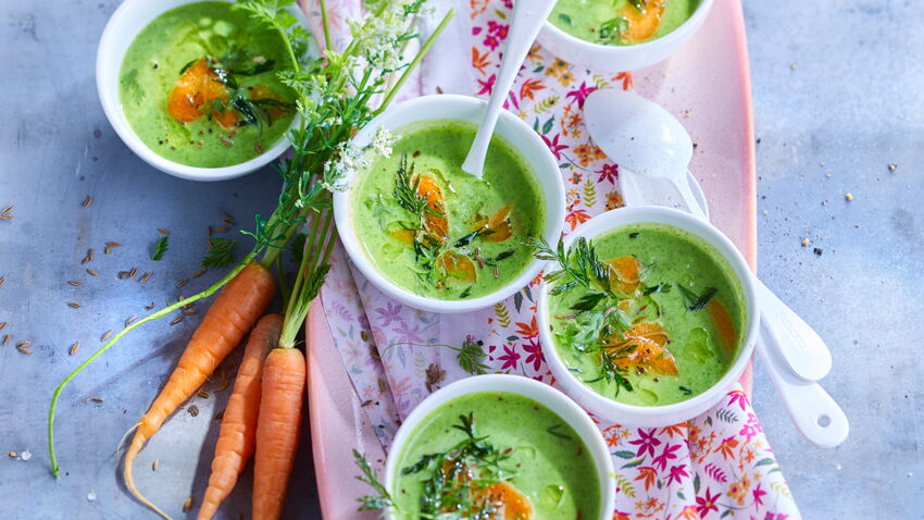 Gaspacho de fanes de carottes au cumin facile et rapide : découvrez les