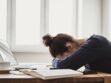 Santé des femmes au travail : Pourquoi sont-elles trois fois plus nombreuses à signaler une souffrance psychique ?
