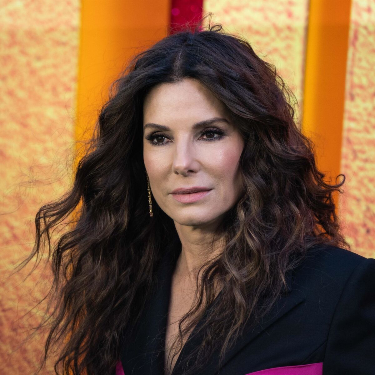 Le compagnon de Sandra Bullock est mort à 57 ans : de quelle maladie  souffrait le photographe Bryan Randall ? : Femme Actuelle Le MAG