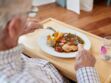 Repas à domicile pour les personnes âgées : comment bénéficier de cette aide ?