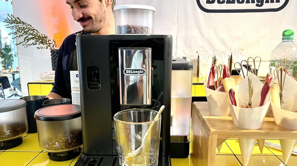 Notre avis sur la machine à café à grains De'Longhi Rivelia : et si deux bacs valaient mieux qu'un ?