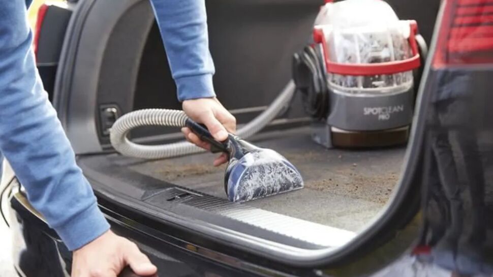 Ce nettoyeur Bissel en promotion vous permettra de venir à bout des taches sur votre canapé, dans votre voiture ou même sur votre tapis