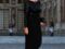 Visite de Charles III : Elisabeth Borne dans une robe longue noire avec haut tout en sequins