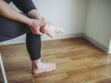 Mal aux pieds : comment soulager la douleur avec des remèdes de grand-mère ? Une podologue répond