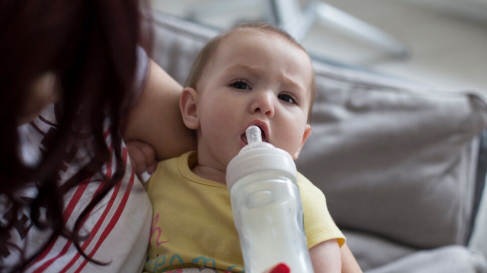 Comment différencier la bronchiolite d'un rhume chez un bébé ? Les signes visibles, expliqués par un pédiatre