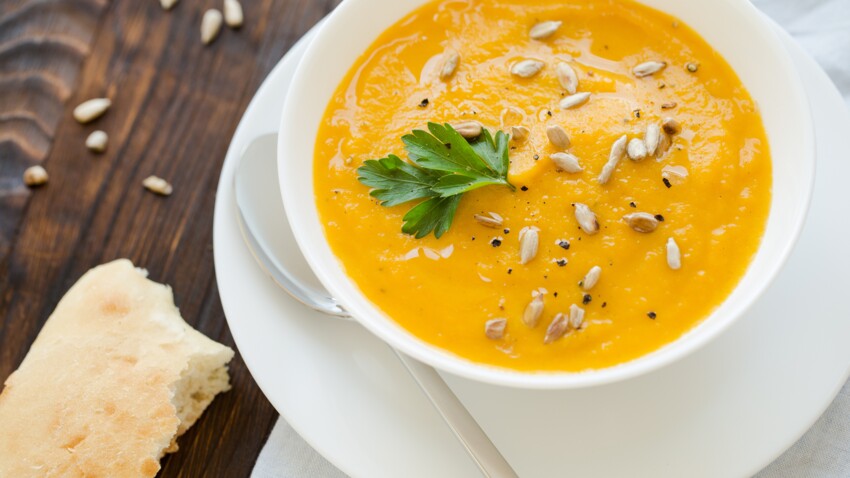 Soupe carotte, pomme de terre et curry facile et rapide : découvrez les