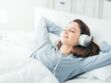 Sommeil : “bruit brun” et “bruit rose”, ces méthodes tendance sont-elles vraiment efficaces pour dormir ?