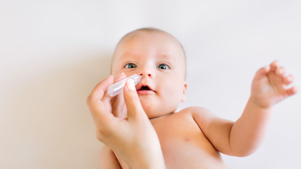 Lavage du nez : comment faire une DRP à un bébé ?