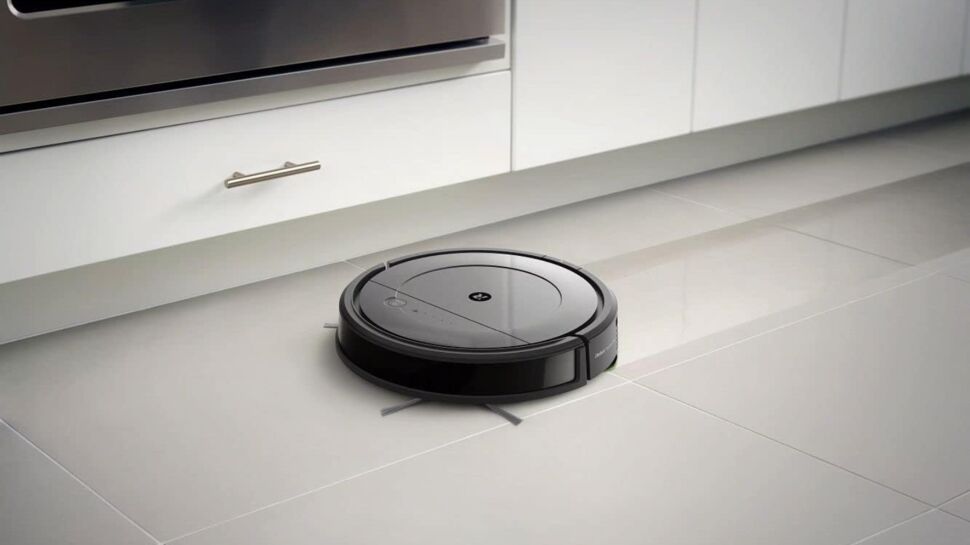 Cet aspirateur-robot lavant iRobot Roomba en vente flash à 199 euros chez Amazon voit ses ventes s'envoler pour Noël