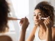 Fond de teint, anticernes, palette... Une dermatologue révèle la durée de vie des produits de maquillage