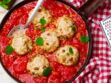Boulettes de poulet à la sauce tomate : la recette pour un repas prêt en 30 minutes