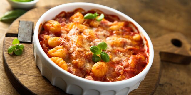 Gratin de gnocchis au chorizo : la recette prête en 20 minutes idéale quand on ne sait pas quoi faire à manger