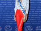 Ève Gilles splendide dans un pantalon en cuir rouge, chemise et escarpins pour un dîner en l'honneur de la journée internationale des droits de la femme 