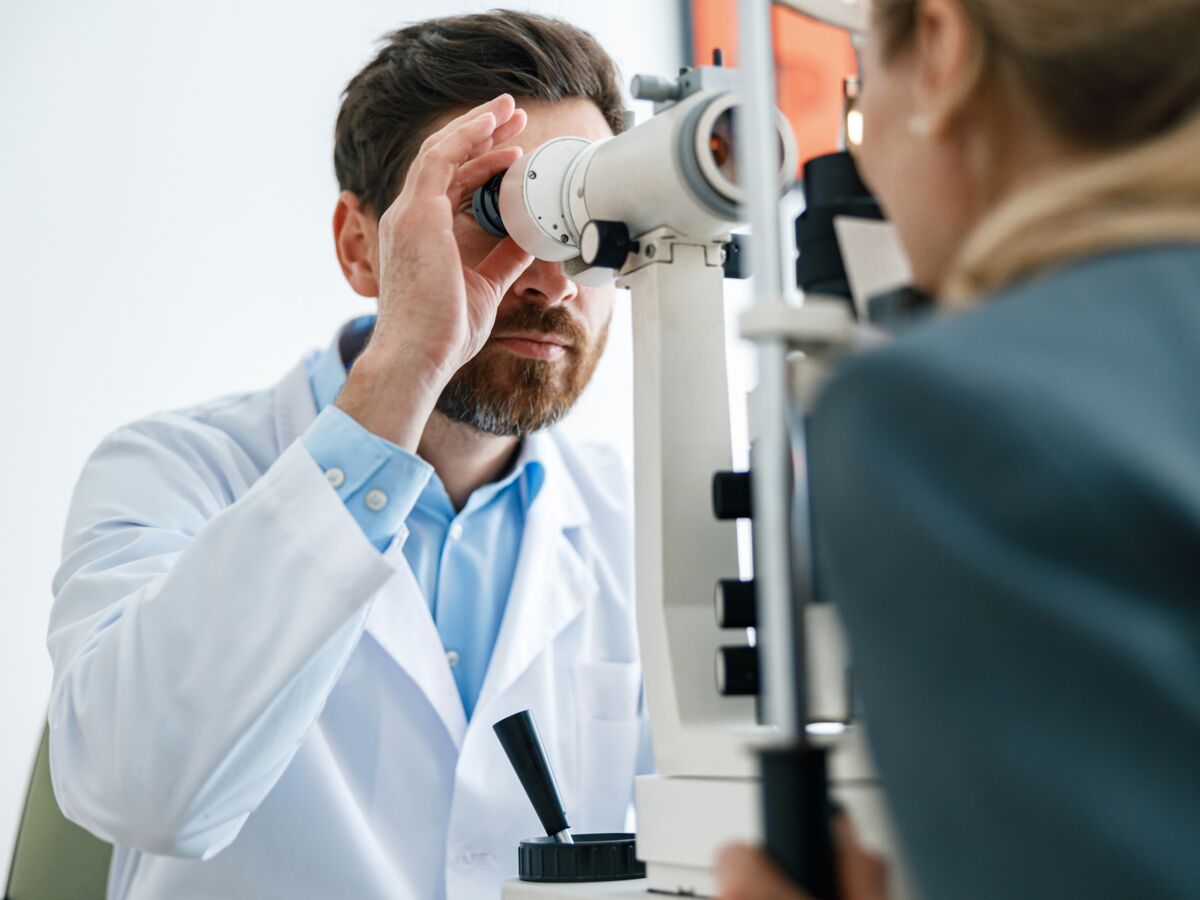 À quelle fréquence consulter un ophtalmologiste après 50 ans ?