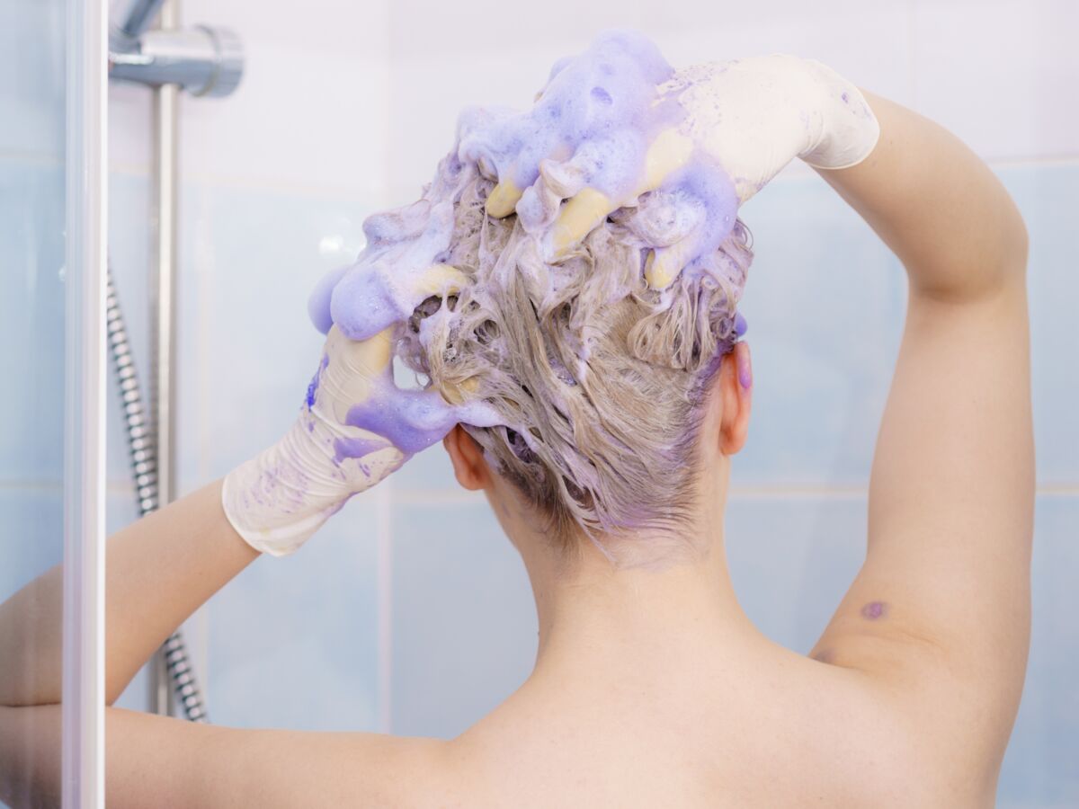 Shampoing violet : pourquoi et comment bien l'utiliser ?