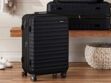 Voyage en avion : prix ultra serré à saisir sur cette valise cabine aux 43.000 avis chez Amazon