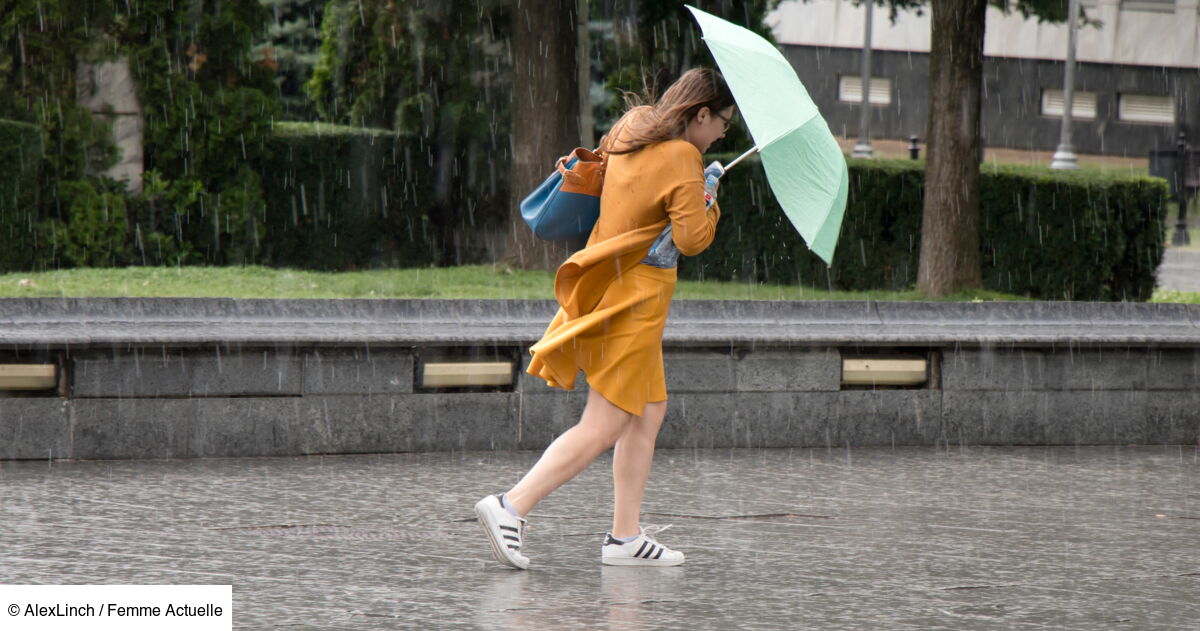 Comment s'habiller quand il fait chaud mais qu'il pleut ? : Femme