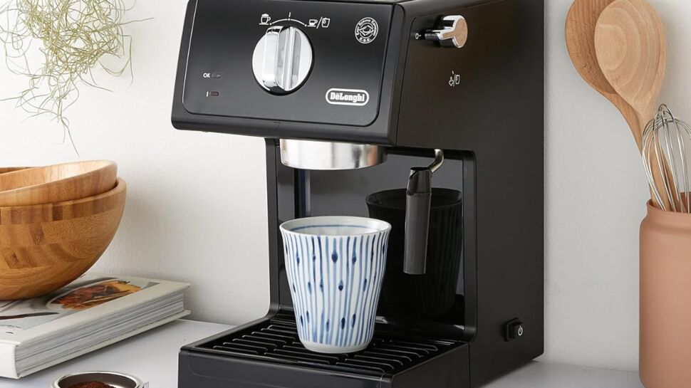 Les amateurs de café sont intrigués par cette machine à café De'Longhi à 116 euros