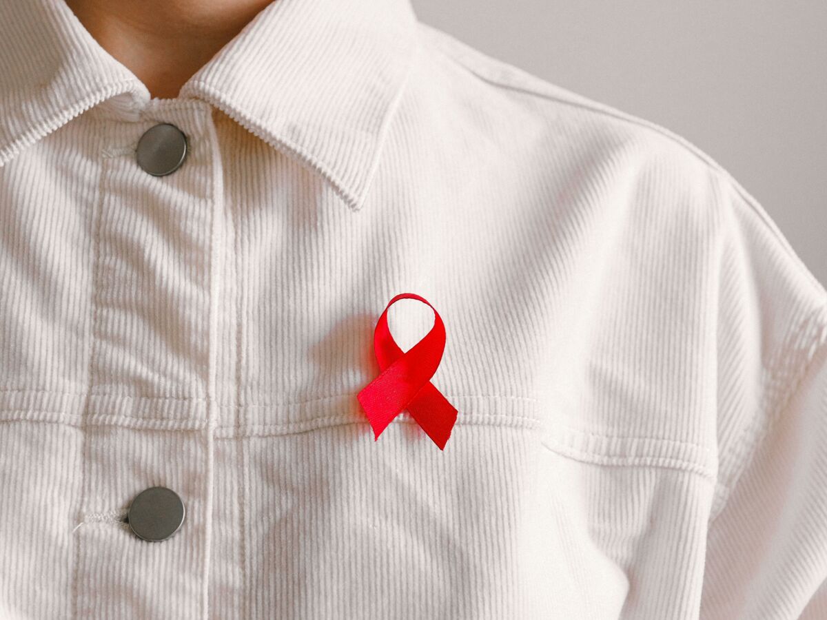 VIH : un tiers des Français ne se fait pas dépister après un rapport non protégé, selon un sondage