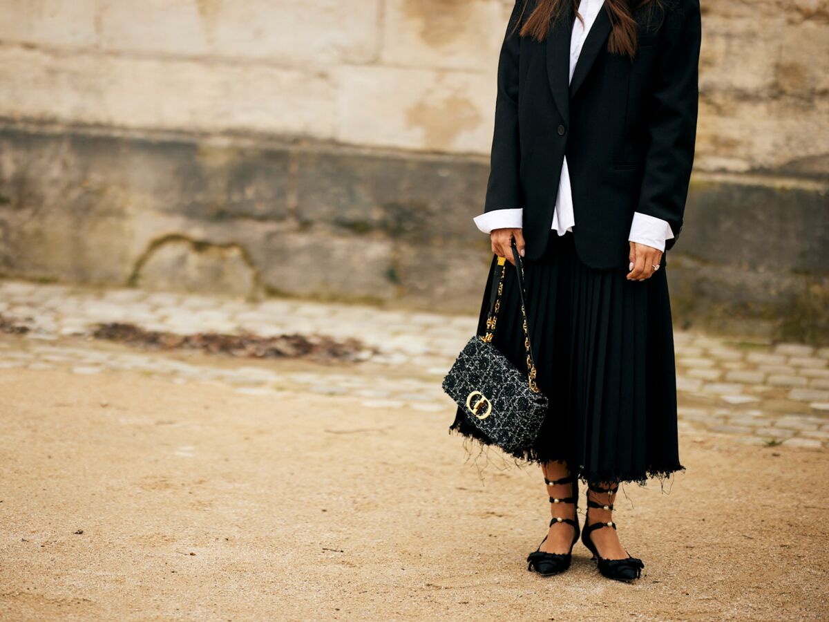 Je suis styliste et voici les paires de chaussures a privilegier avec une jupe longue midi ou courte Femme Actuelle Le MAG