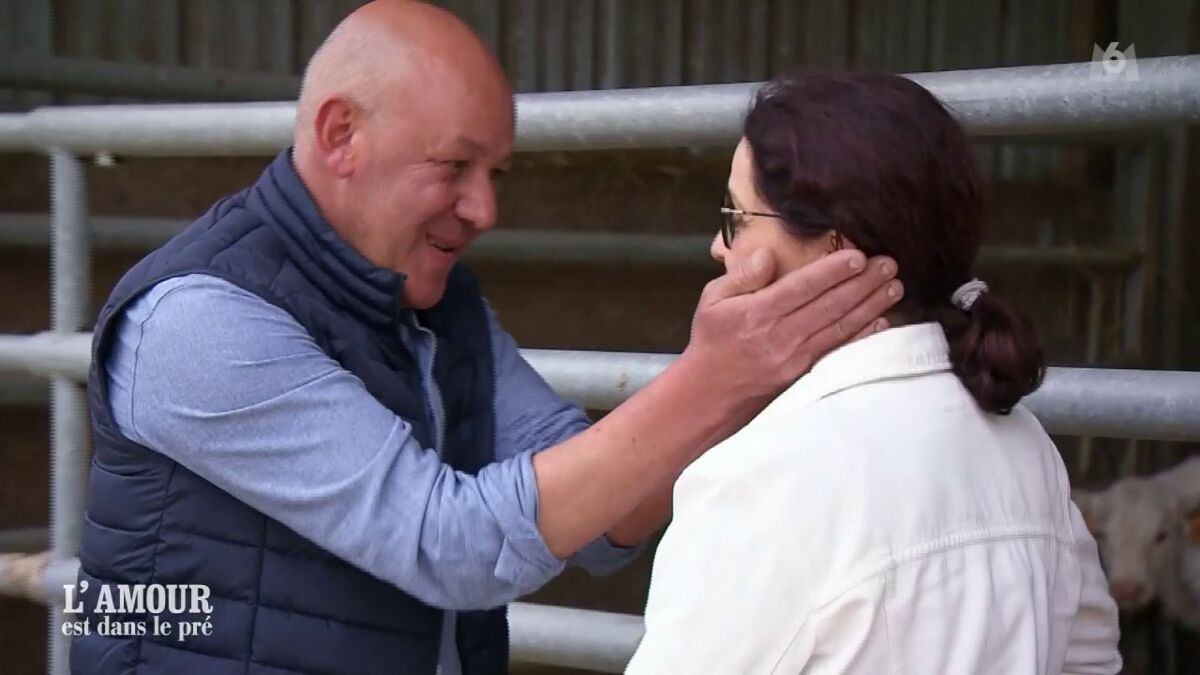 C'est chaud dans tous les sens du terme" : Renaud et Anne très proches dans un bain nordique, dans le prochain épisode de "L'amour est dans le pré" : Femme Actuelle Le