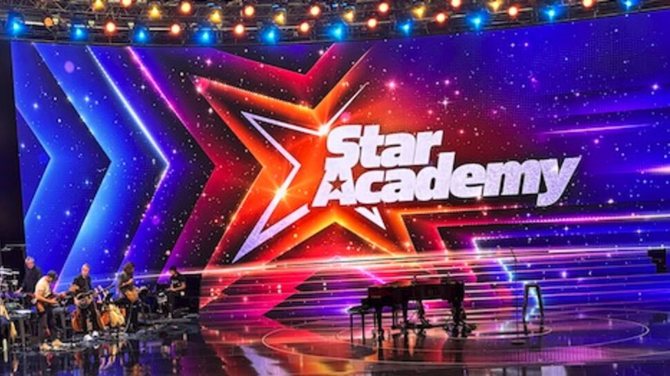 Maya Star Maïa (Star Academy) mise sur le top parfait pour les Fêtes et il coûte ...