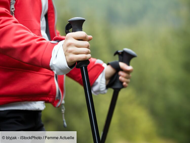 Réputée accessible à tous, la marche nordique peut provoquer des douleurs si vous faites ça