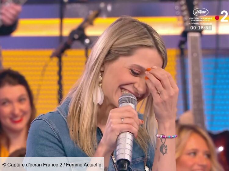 "Il y a mon père qui est là" : Cindy, la maestro de "N'oubliez pas les paroles", gênée par une remarque de Nagui