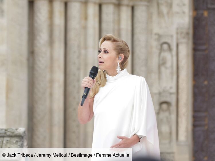 "Mon cerveau a fermé les vannes" : Lara Fabian n'est pas passée loin "d'un accident irréversible" lorsqu'elle a perdu l'ouïe