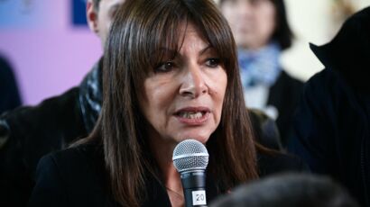 Anne Hidalgo en colère : la maire de Paris s’en prend frontalement à Yves Calvi