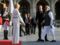 Brigitte Macron : sa robe longue blanche zippée ornée de brillants 