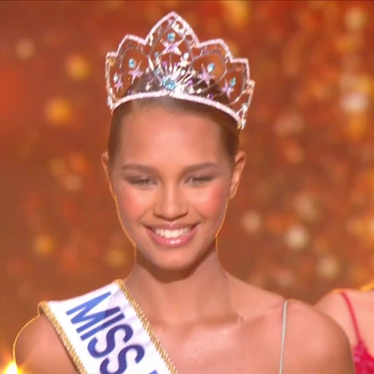 Miss France 2023 : tout savoir sur Indira Ampiot élue plus belle femme de  France : Femme Actuelle Le MAG