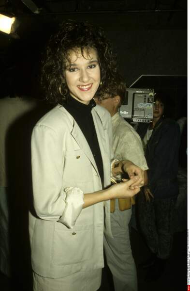 Céline Dion : 12 décembre 1987 à Montréal au Québec.