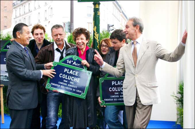 ...place inaugurée avec Véronique Colucci et ses enfants Marius et Romain
