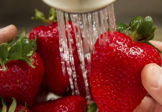 Comment laver les fraises