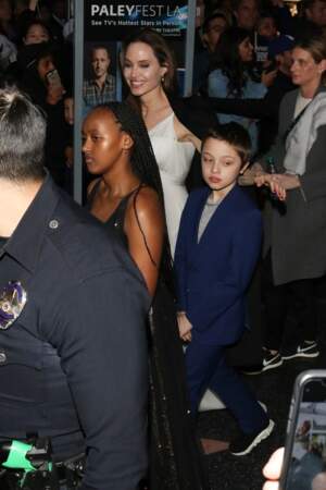 Angelina Jolie et ses enfants Zahara, Shiloh, Vivienne et Knox Jolie-Pitt arrivent à la première de Dumbo 