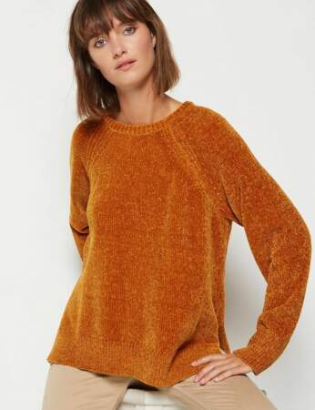 Maille chenille : le pull caramel