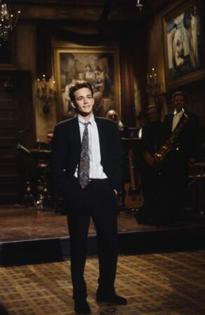 Luke Perry sur la plateau de l'émission Saturday night live en février 1993.