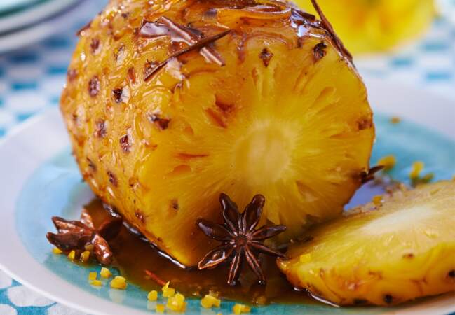 Ananas rôti au miel épicé