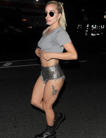 Lady Gaga : son tatouage hommage à sa carrière
