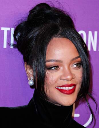 Rihanna et sa coloration noire de jais