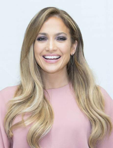 Jennifer Lopez : blond mermaid