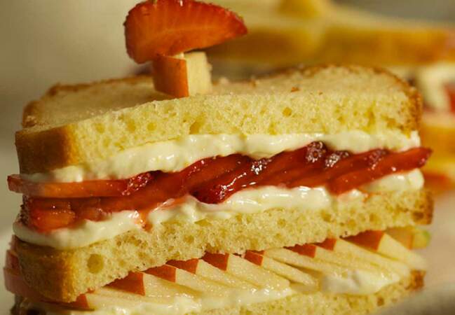 Club sandwich express à la pomme Jazz et fraises