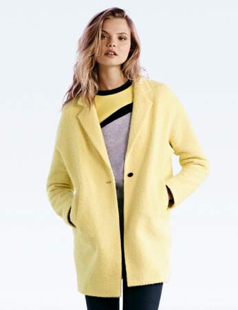 Le manteau jaune 
