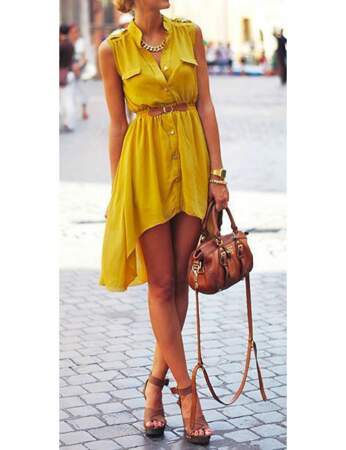 La robe chemise jaune safran